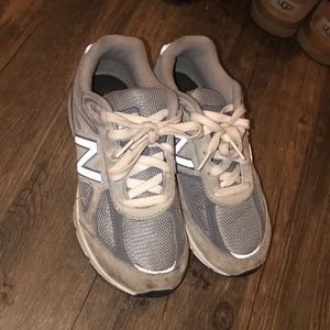 New balance kids size 4
